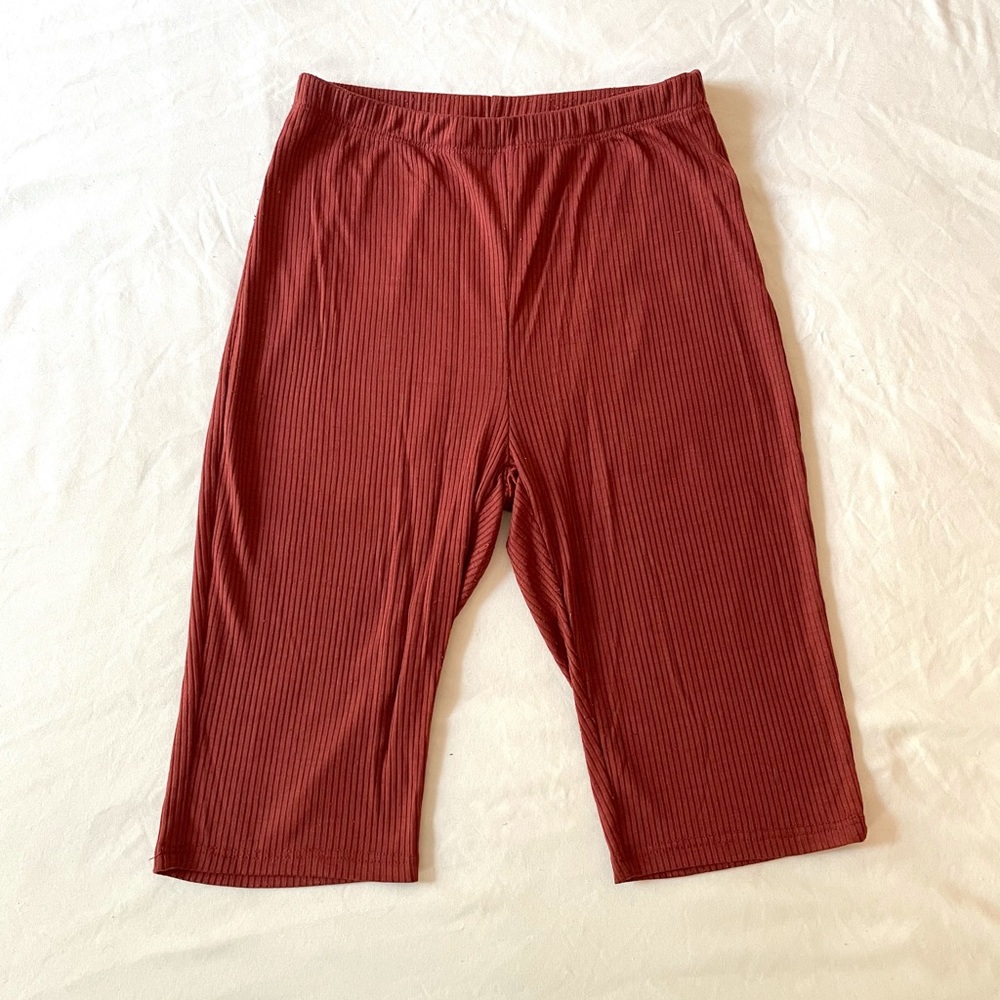 🍓4 for $20🍓 Dusty red, bermuda shorts
